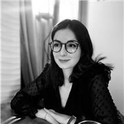 Étudiante en master 2 MEEF, j’enseigne déjà à des CM2 1 jour par semaine ! 
Je peux me déplacer sur la ville de Lyon et alentours ! A bientôt